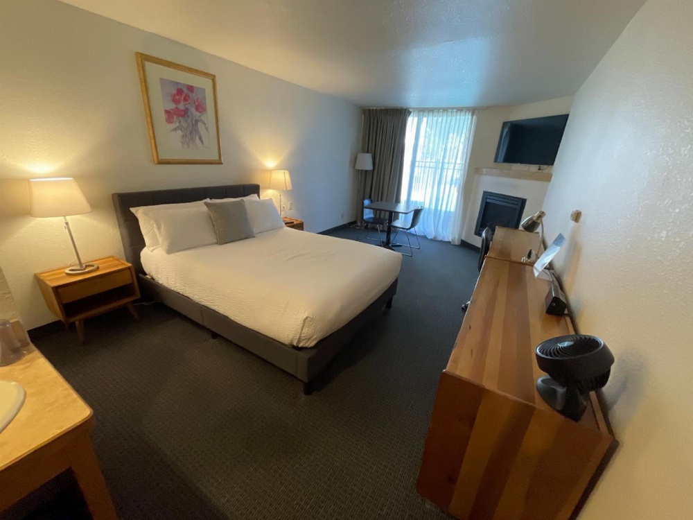 Firelite Lodge Main image